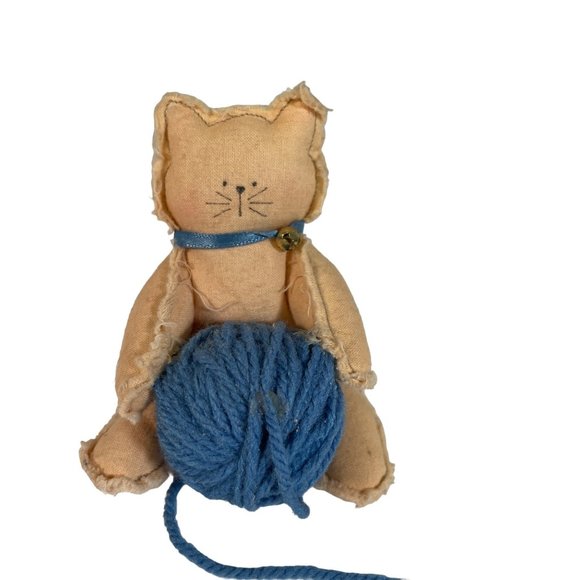 Handmade Fabric Tan Cat with Blue Yarn Ball 3 1/2" Kitten Collectible - Picture 2 of 6